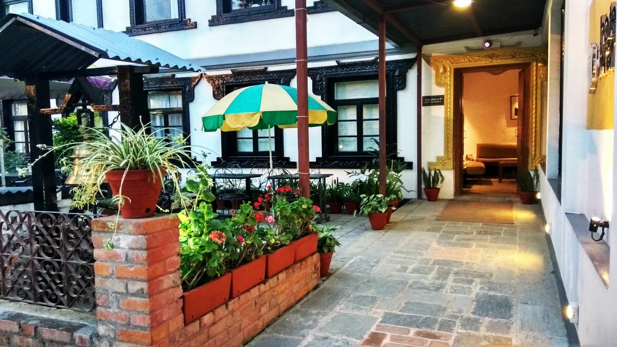 Hotel Heranya Κατμαντού Εξωτερικό φωτογραφία